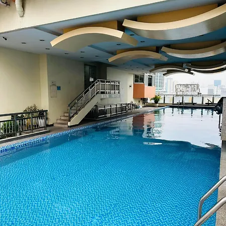 Hotel In Ermita Manila Birch Tower